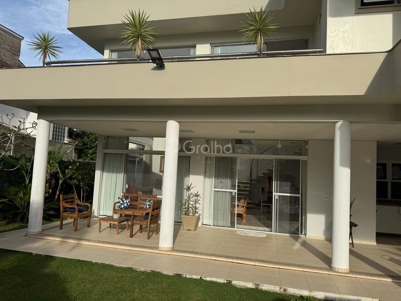 Casa em Jurerê - 5 quartos: 25ª foto da galeria de imagens do imóvel