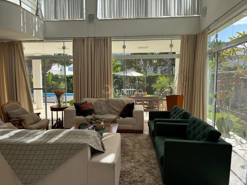 Casa em Jurerê - 5 quartos: 3ª foto da galeria de imagens do imóvel