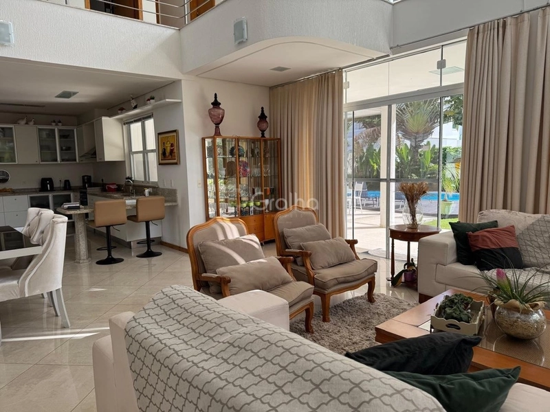 Casa em Jurerê - 5 quartos: 9ª foto da galeria de imagens do imóvel