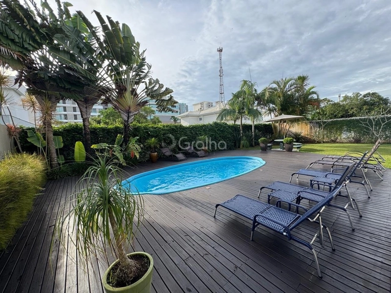 Casa em Jurerê - 5 quartos: 23ª foto da galeria de imagens do imóvel