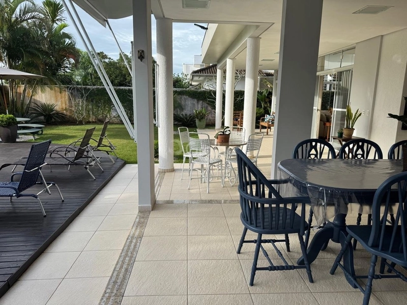 Casa em Jurerê - 5 quartos: 22ª foto da galeria de imagens do imóvel