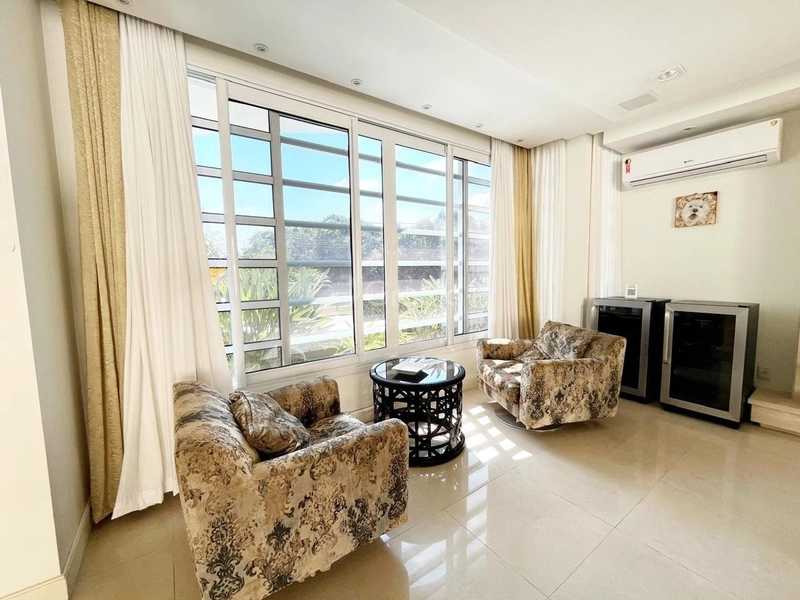 Casa em Jurerê - 4 suítes: 7ª foto da galeria de imagens do imóvel