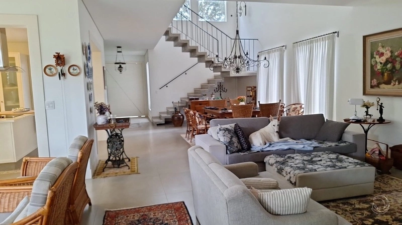 Casa em Jurerê - 3 suítes: 2ª foto da galeria de imagens do imóvel