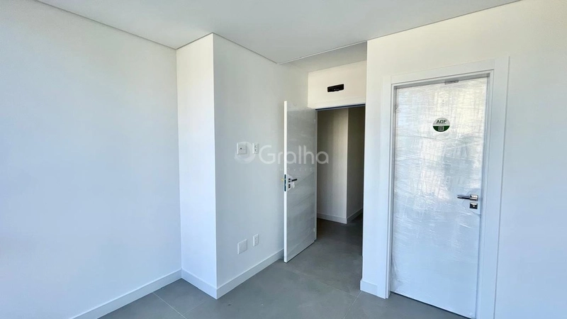Apartamento 3 dormitórios- 3 suítes - Jurerê - Florianópolis: 12ª foto da galeria de imagens do imóvel