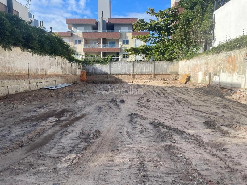 Terreno em condomínio em Jurerê: 1ª foto da galeria de imagens do imóvel