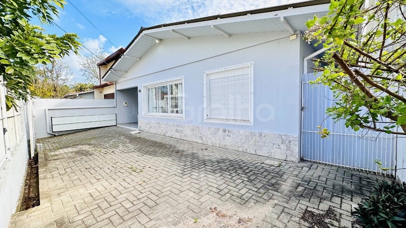 Casa com 4 dormitórios - 2 suítes - Santa Mônica: 17ª foto da galeria de imagens do imóvel