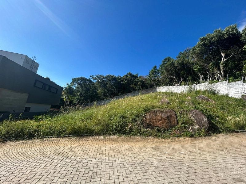 Terreno na Cachoeira do Bom Jesus em condomínio: 9ª foto da galeria de imagens do imóvel