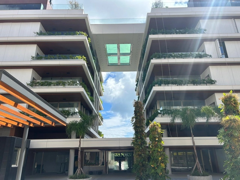 APARTAMENTO 2 QUARTOS 2 SUÍTES EM JURERÊ