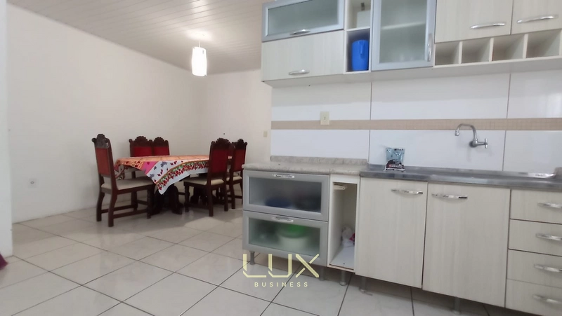 CASA MEIA PRAIA: 5ª foto da galeria de imagens do imóvel