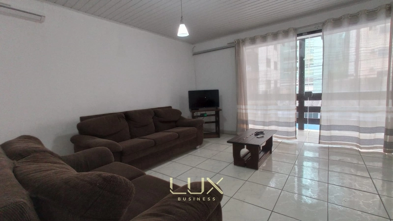 CASA MEIA PRAIA: 1ª foto da galeria de imagens do imóvel