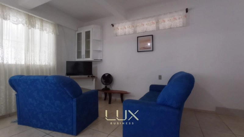 CASA MEIA PRAIA: 5ª foto da galeria de imagens do imóvel