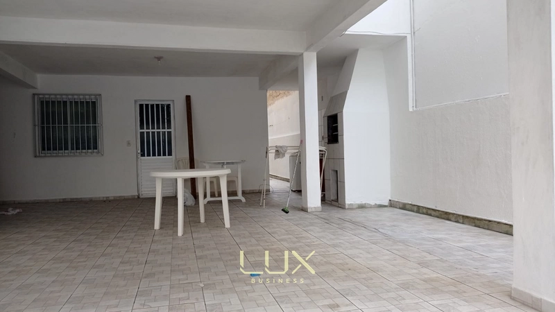 CASA MEIA PRAIA: 7ª foto da galeria de imagens do imóvel