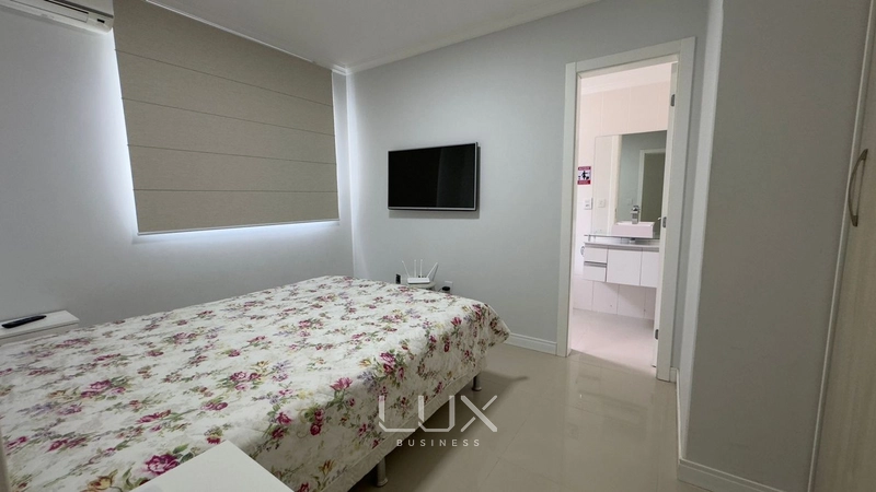 Aconchegante Apartamento em Meia Praia: 32ª foto da galeria de imagens do imóvel