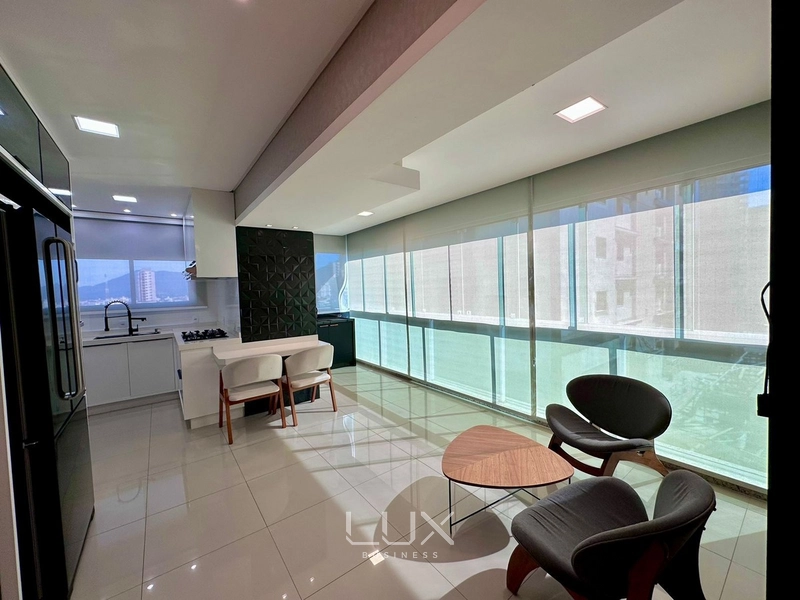 LINDO APARTAMENTOS 230 MTS DO MAR: 1ª foto da galeria de imagens do imóvel