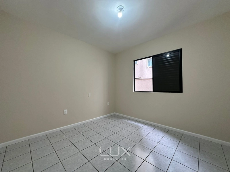 APARTAMENTO PRONTO NO CORAÇÃO DA MEIA PRAIA: 11ª foto da galeria de imagens do imóvel