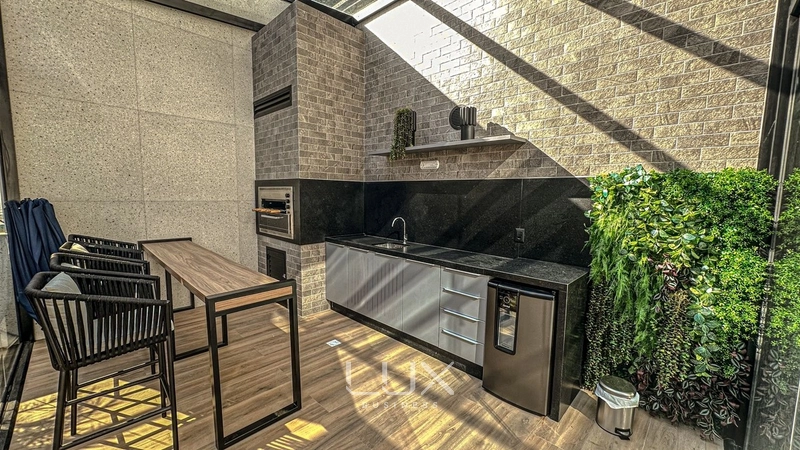 APARTAMENTO NOVO, TOTALMENTE MOBILIADO EM MEIA PRAIA: 20ª foto da galeria de imagens do imóvel