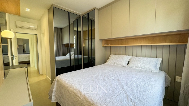 APARTAMENTO NOVO, TOTALMENTE MOBILIADO EM MEIA PRAIA: 16ª foto da galeria de imagens do imóvel