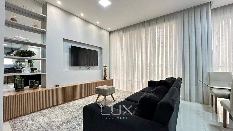 luxo: 2ª foto da galeria de imagens do imóvel