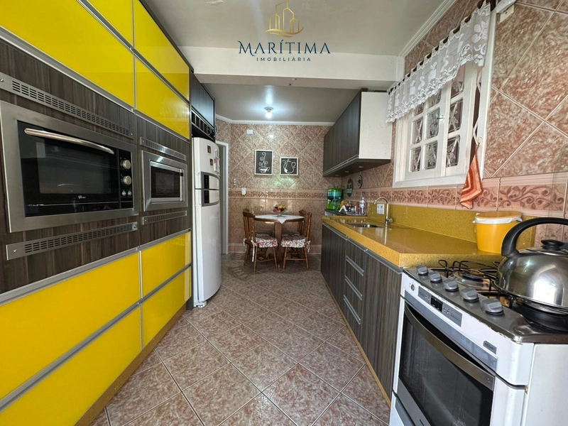 Sobrado mobiliado com piscina!: 8ª foto da galeria de imagens do imóvel