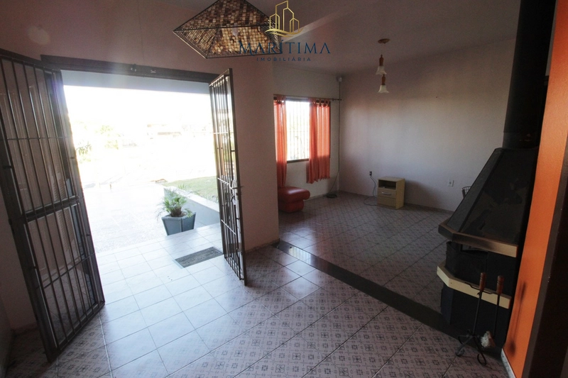Excelente casa com piscina em região de moradores!!!: 4ª foto da galeria de imagens do imóvel