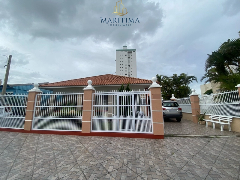 Excelente casa mobiliada e com piscina no Centro de Tramandaí!!!: 2ª foto da galeria de imagens do imóvel