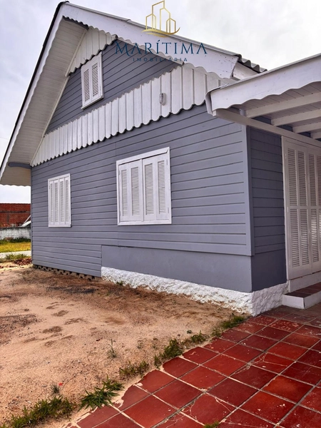 Casa mista com 3 dormitórios e anexo com churrasqueira na Zona Nova –: 3ª foto da galeria de imagens do imóvel
