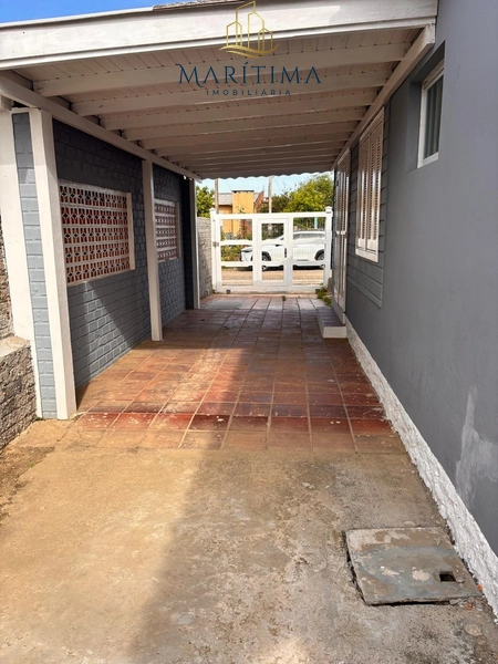 Casa mista com 3 dormitórios e anexo com churrasqueira na Zona Nova –: 4ª foto da galeria de imagens do imóvel