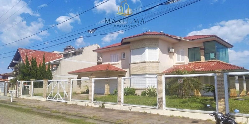 Excelente casa em zona nobre de Tramandaí!!!: 2ª foto da galeria de imagens do imóvel