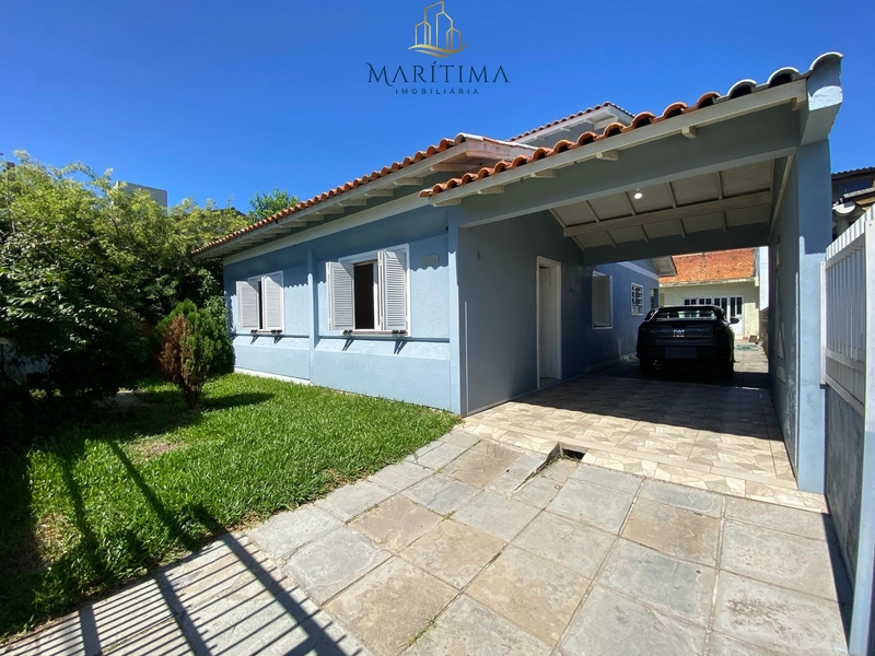 Casa ampla e bem localizada em Tramandaí!: 1ª foto da galeria de imagens do imóvel