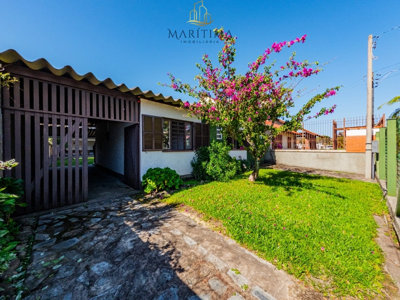 Casa muito bem localizada em região de moradores em Tramandaí!