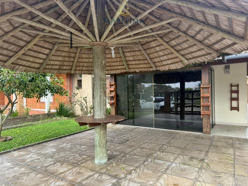 Casa térrea com piscina, ótima localização próximo a Plataforma!: 4ª foto da galeria de imagens do imóvel