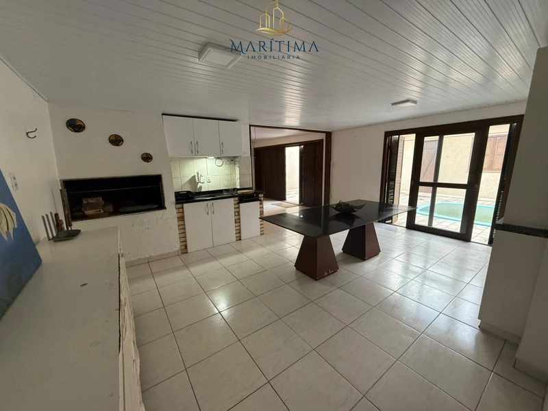 Casa térrea com piscina, ótima localização próximo a Plataforma!: 23ª foto da galeria de imagens do imóvel