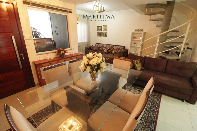 Duplex semi mobiliado de 03 dormitórios próximo ao Centro!: 10ª foto da galeria de imagens do imóvel