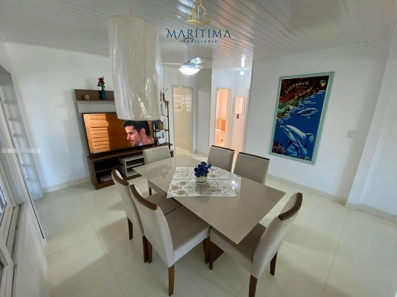 Linda casa com piscina!: 8ª foto da galeria de imagens do imóvel