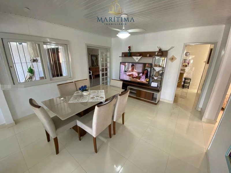 Linda casa com piscina!: 7ª foto da galeria de imagens do imóvel