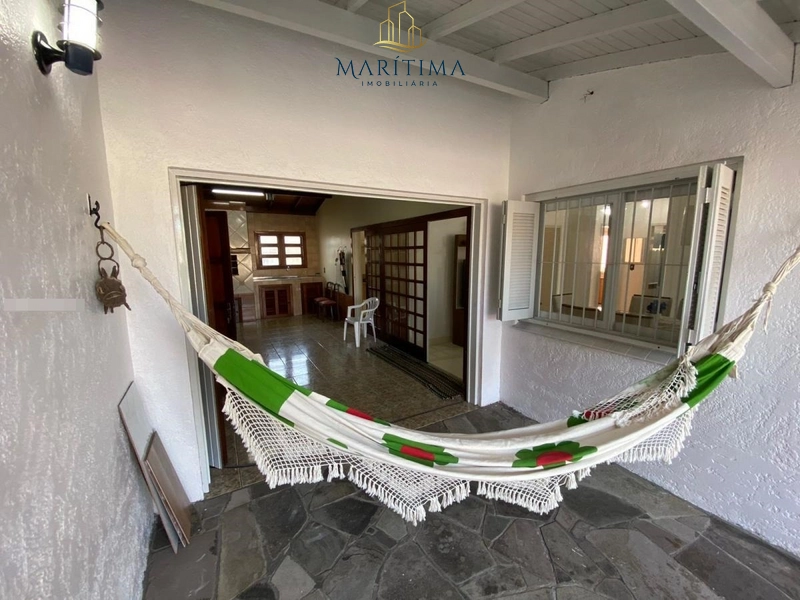 Linda casa com piscina!: 40ª foto da galeria de imagens do imóvel