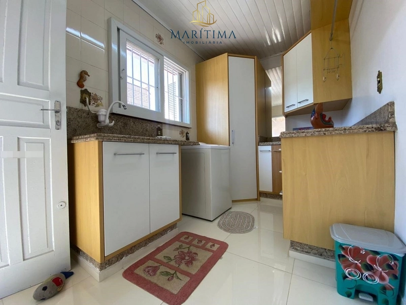 Linda casa com piscina!: 12ª foto da galeria de imagens do imóvel