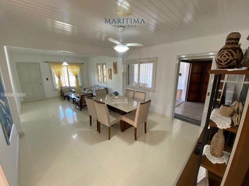 Linda casa com piscina!: 9ª foto da galeria de imagens do imóvel