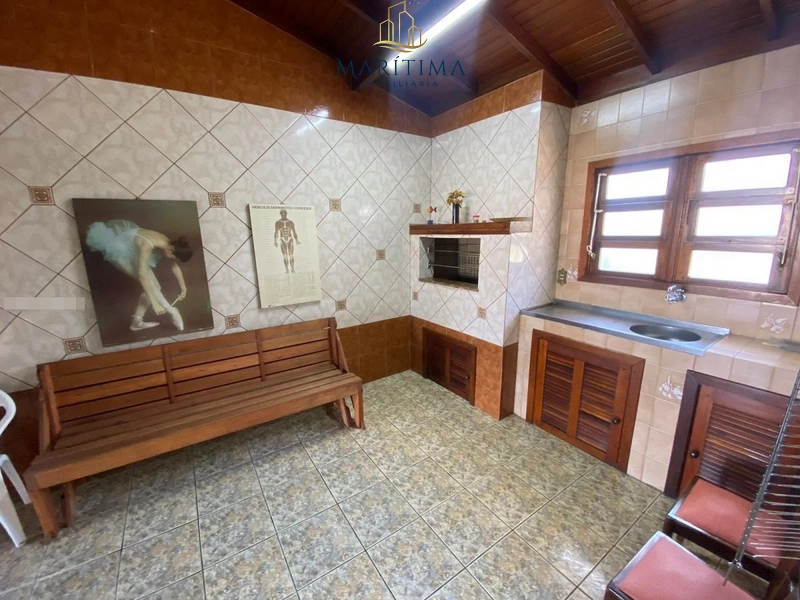 Linda casa com piscina!: 23ª foto da galeria de imagens do imóvel