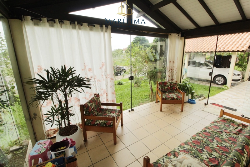 Linda casa em região de moradores no bairro Zona Nova!: 1ª foto da galeria de imagens do imóvel