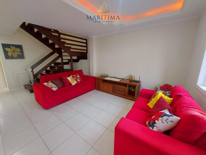 Casa de 03 dormitórios com piscina, em frente ao mar!: 9ª foto da galeria de imagens do imóvel