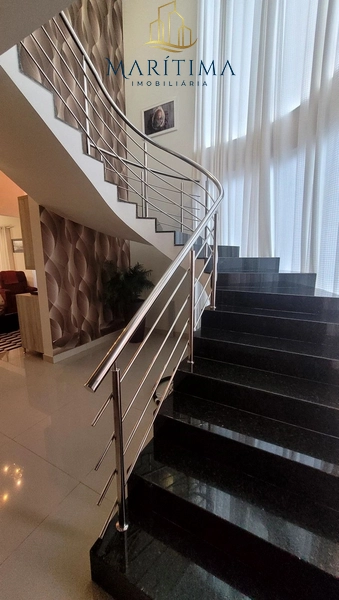 Linda casa com piscina em condomínio alto padrão.: 7ª foto da galeria de imagens do imóvel