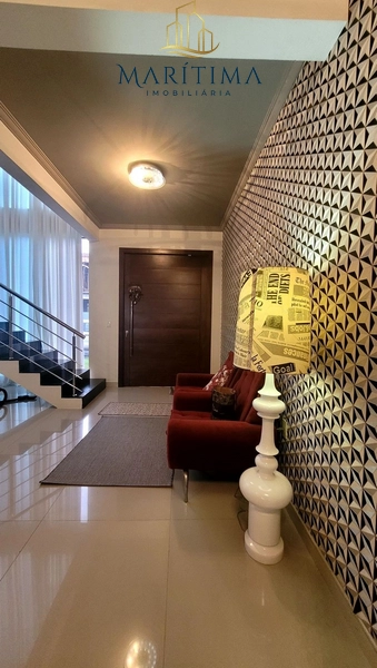 Linda casa com piscina em condomínio alto padrão.: 9ª foto da galeria de imagens do imóvel