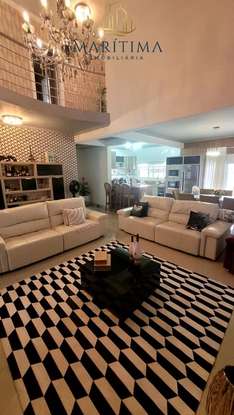 Linda casa com piscina em condomínio alto padrão.: 4ª foto da galeria de imagens do imóvel