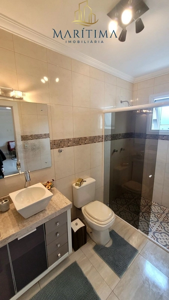 Linda casa com piscina em condomínio alto padrão.: 15ª foto da galeria de imagens do imóvel