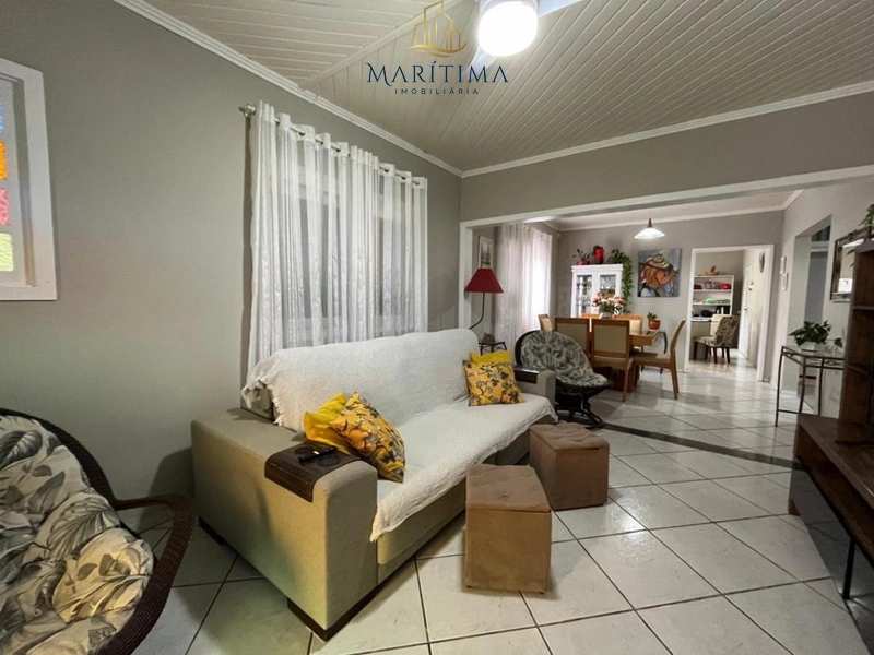 Excelente casa localizada em Imbé!: 5ª foto da galeria de imagens do imóvel