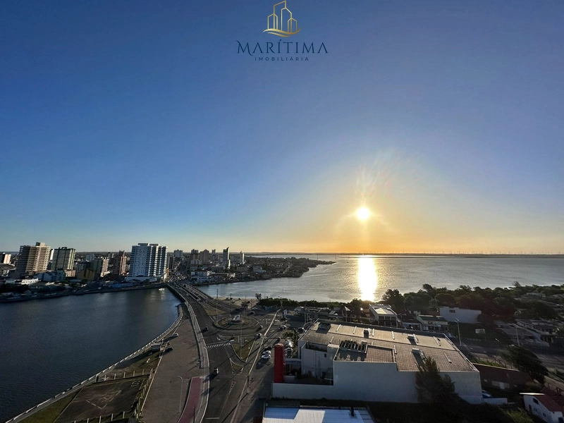 Cobertura duplex com 4 suítes, piscina privada e uma vista de cinema!: 24ª foto da galeria de imagens do imóvel