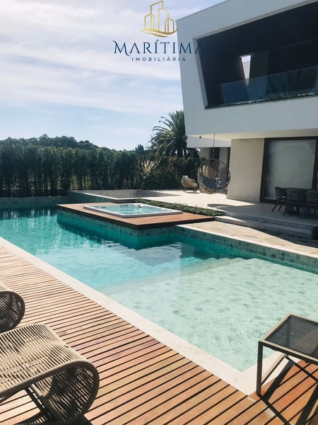 Luxuosa mansão no condomínio fechado mais exclusivo do litoral: 8ª foto da galeria de imagens do imóvel