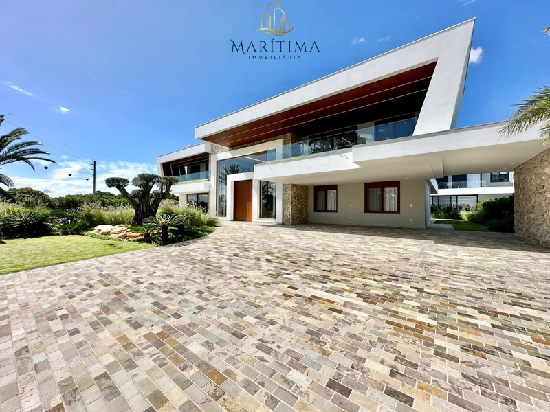 Luxuosa mansão no condomínio fechado mais exclusivo do litoral: 3ª foto da galeria de imagens do imóvel