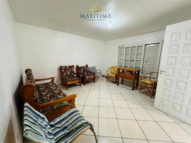 Ampla casa na zona nova em Tramandaí!!!: 2ª foto da galeria de imagens do imóvel